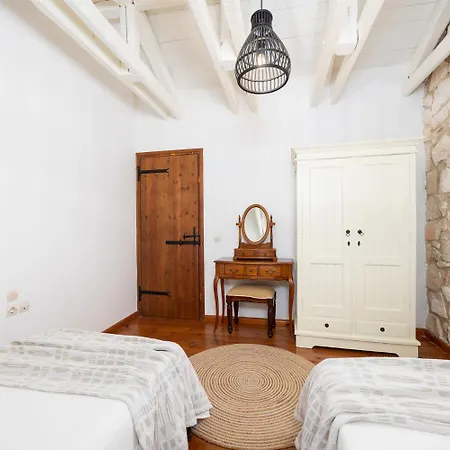 Boscheto Pente Villa *
